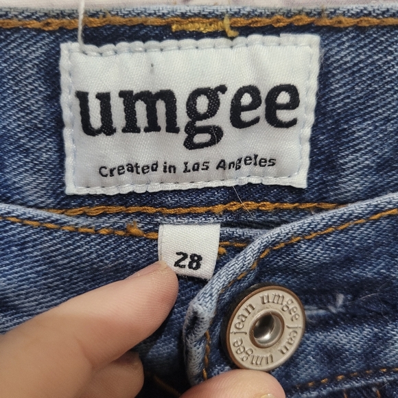 Umgee distressed Button Fly‎ Jeans Size 28 - Picture 2 of 5